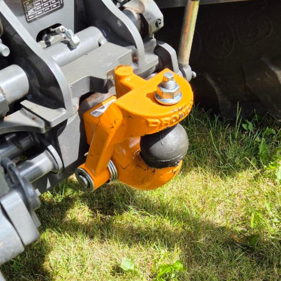 Kuldrag till hitch 60x60 2 hål 22,5mm från Dromone som passar bl.a. Claas Ares och Arion  av  Kespa AB Kuldrag till hitch 7464